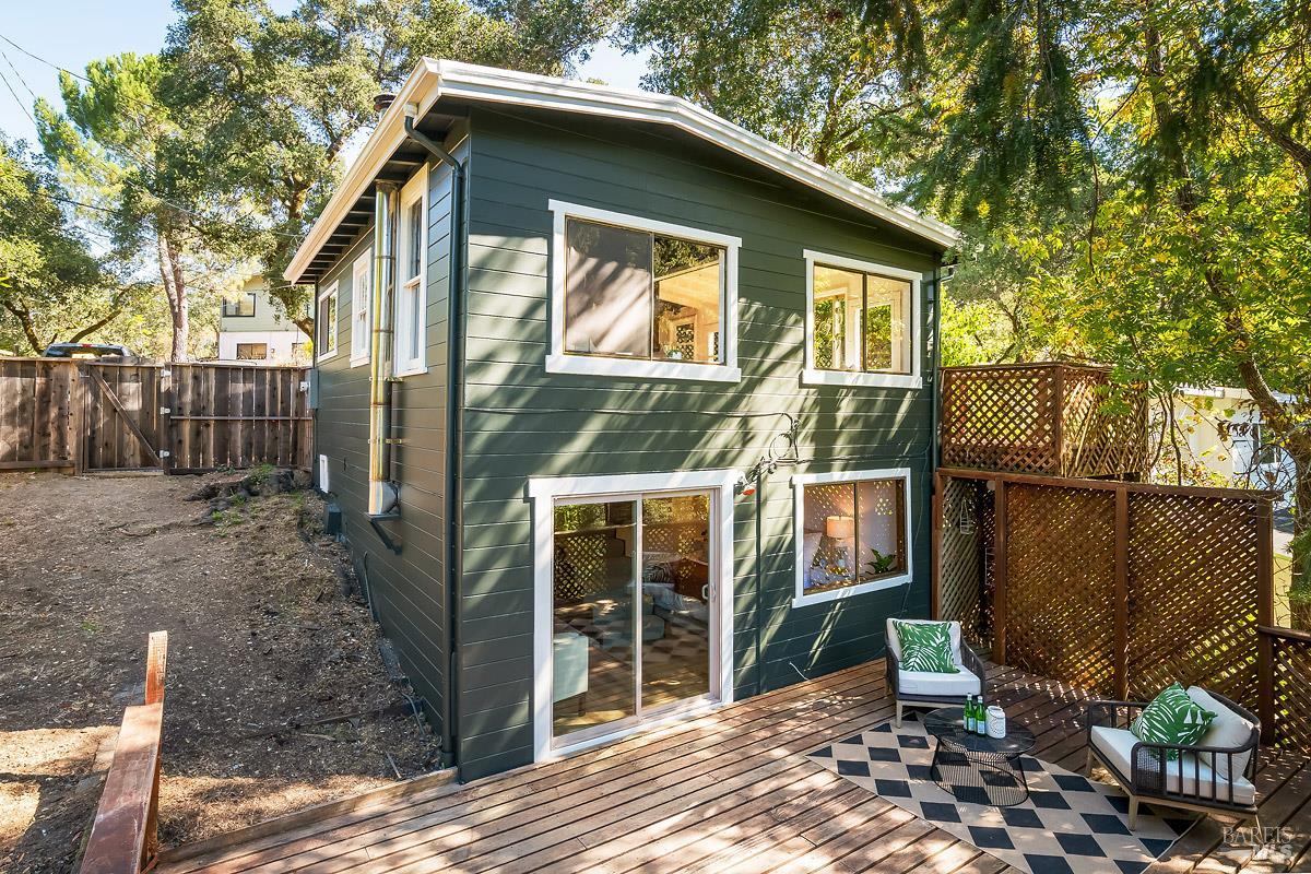 10 Cortez Avenue