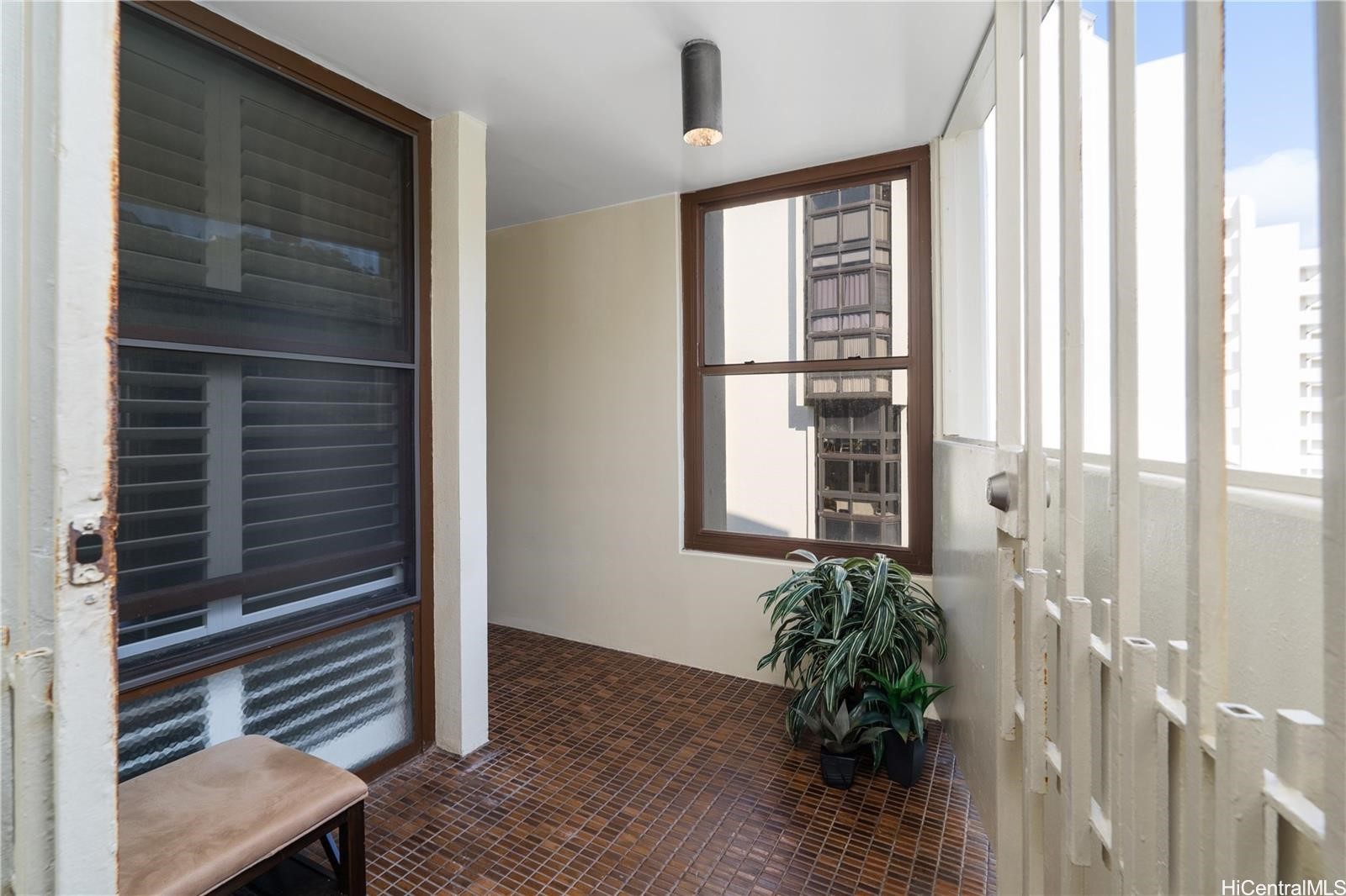 6710 Hawaii Kai Drive 1500