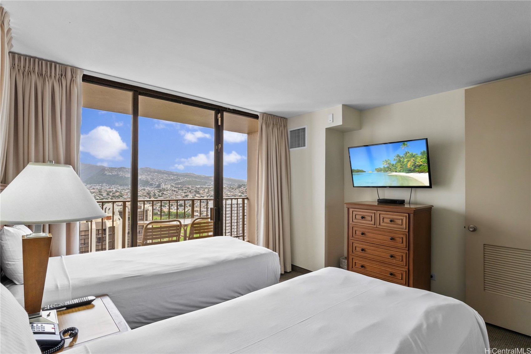 229 Paoakalani Avenue 3101