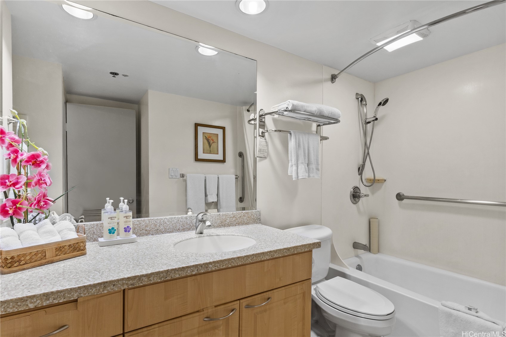 229 Paoakalani Avenue 3101