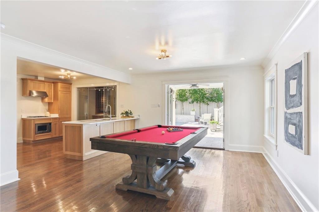 7452 ST CHARLES Avenue