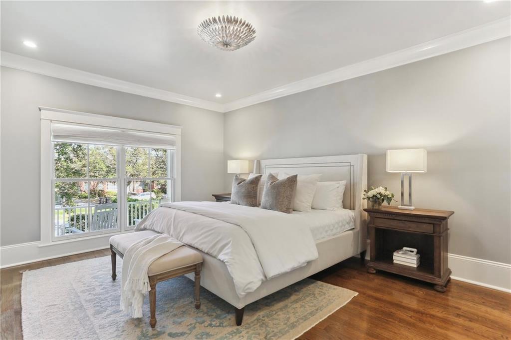 7452 ST CHARLES Avenue