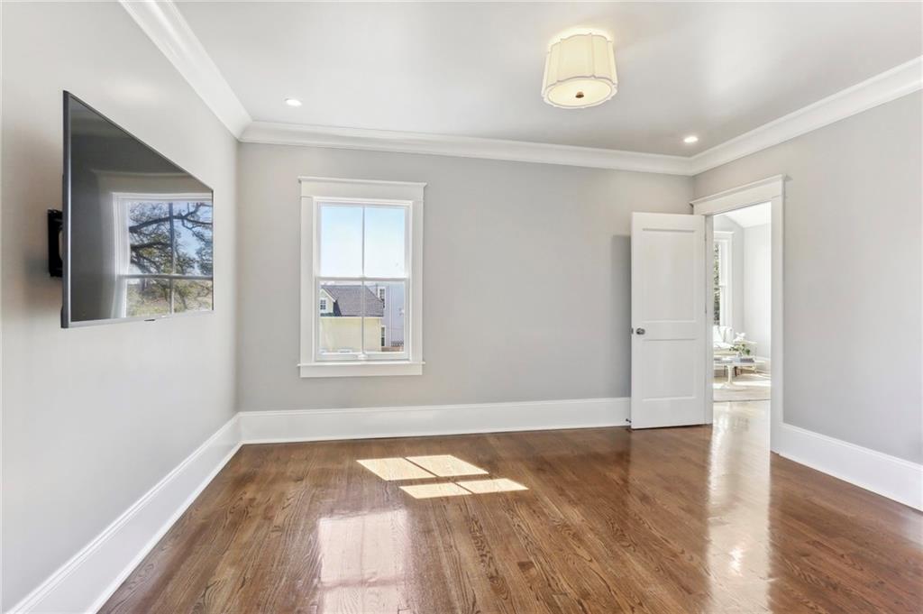 7452 ST CHARLES Avenue