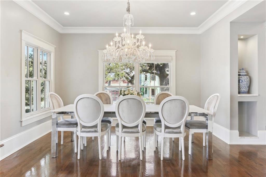 7452 ST CHARLES Avenue