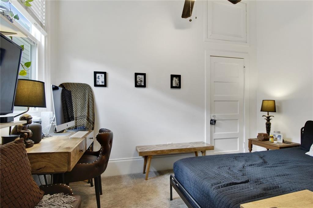 4831 COLISEUM Street B