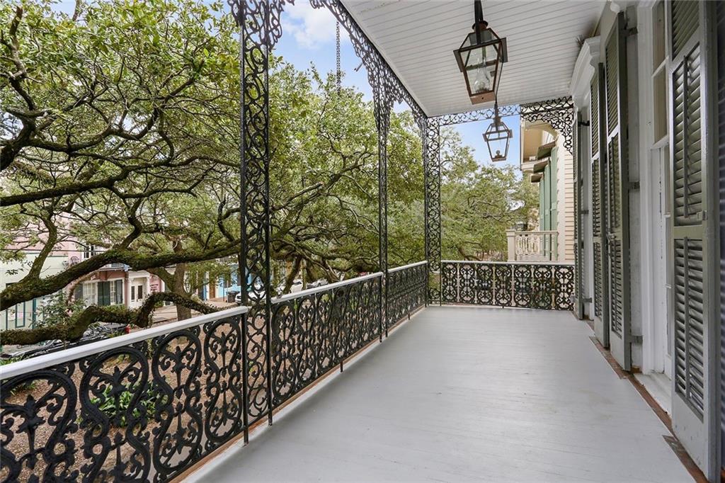 628 ESPLANADE Avenue A2