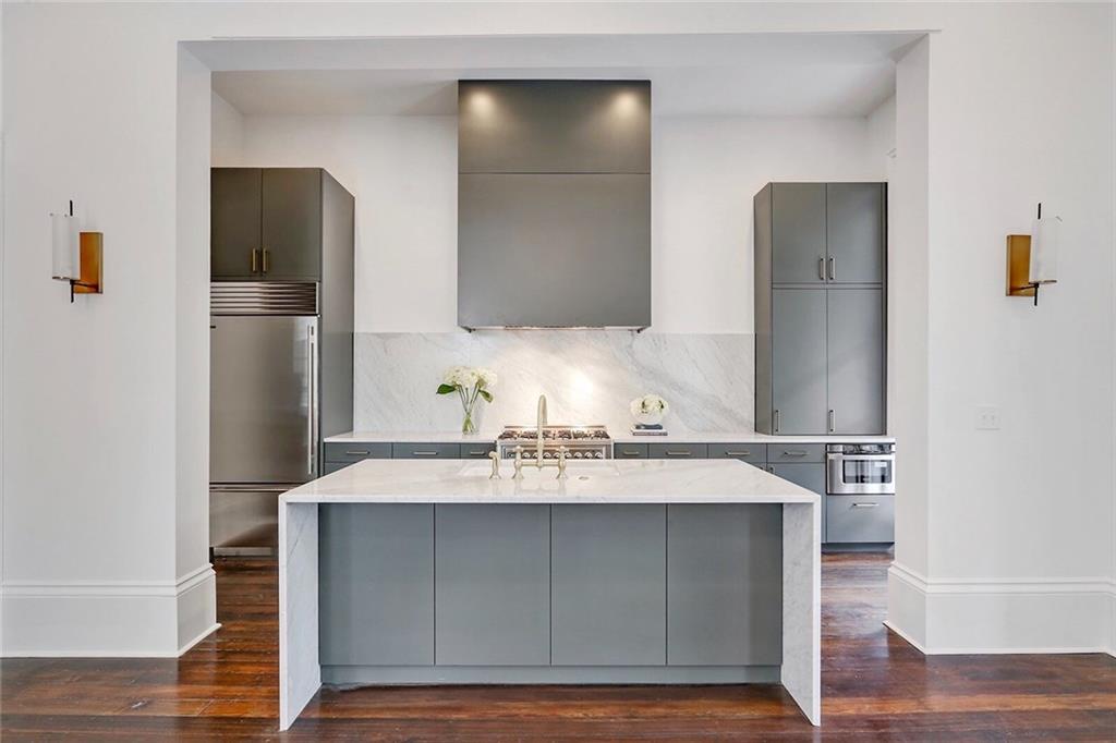 628 ESPLANADE Avenue A2