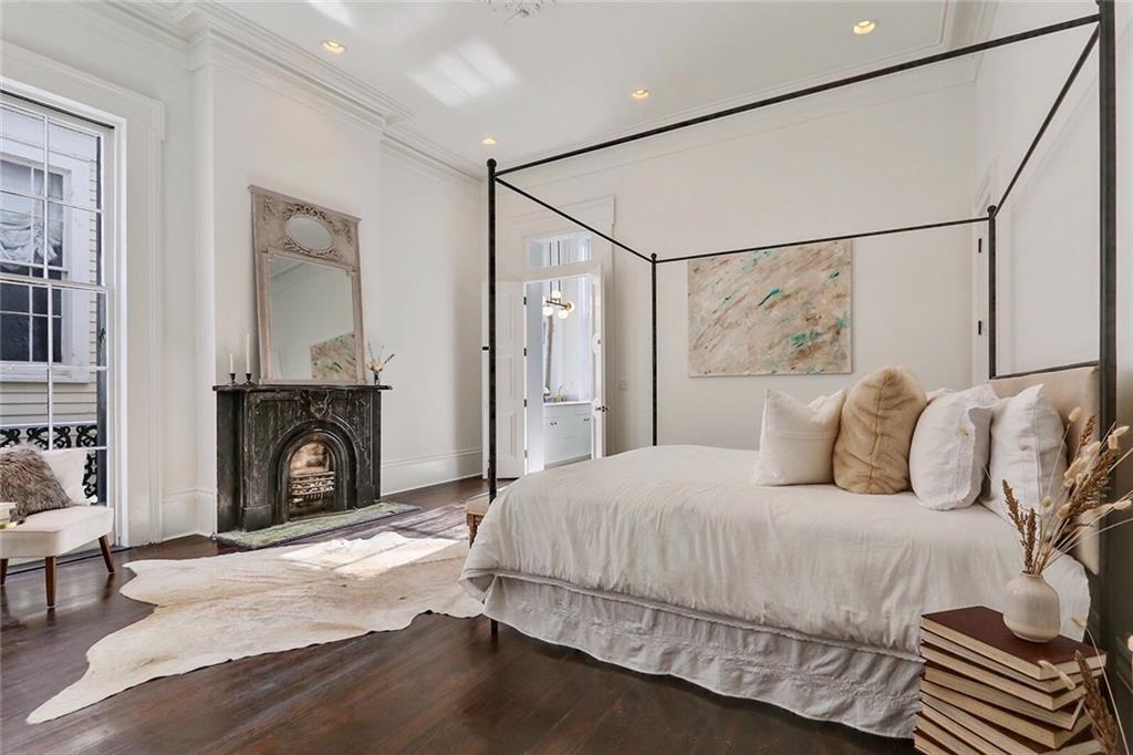 628 ESPLANADE Avenue A2