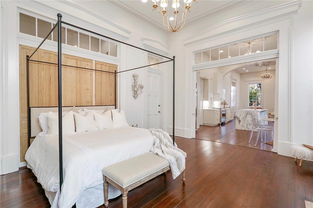 628 ESPLANADE Avenue A1