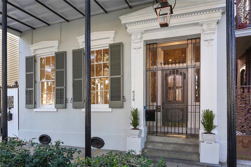 628 ESPLANADE Avenue A1