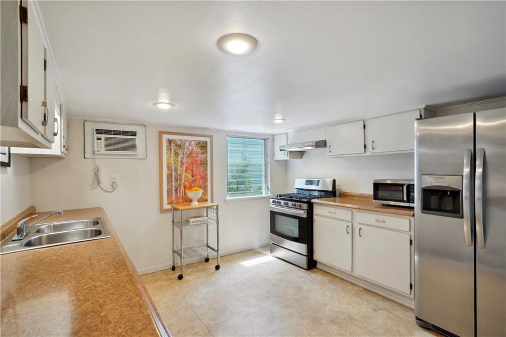 7900 WILLOW Street 7900