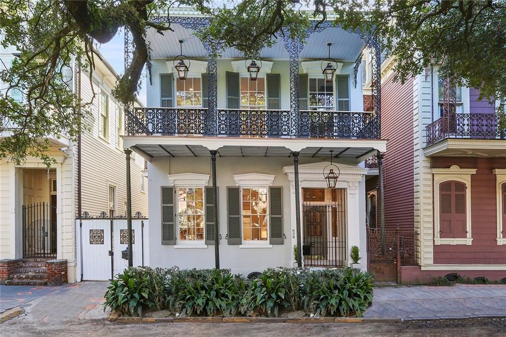 628 ESPLANADE Avenue B2