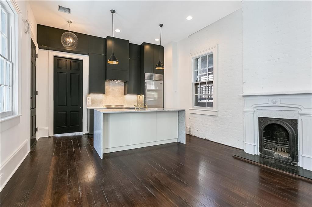 628 ESPLANADE Avenue B2