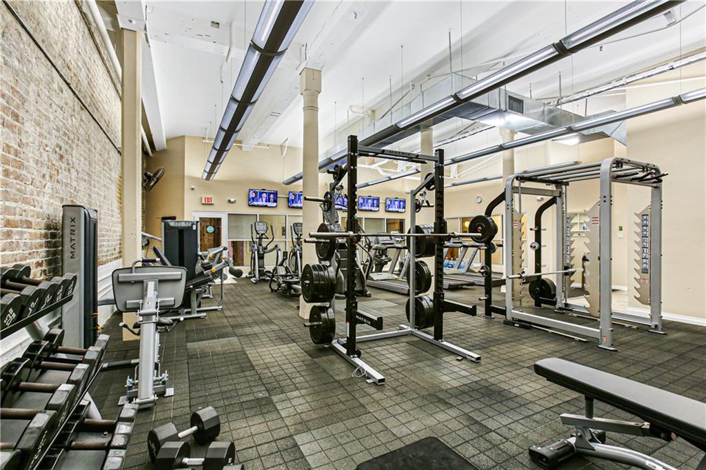 920 POEYFARRE Street 112