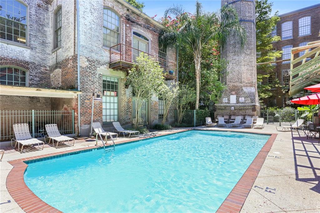 920 POEYFARRE Street 112