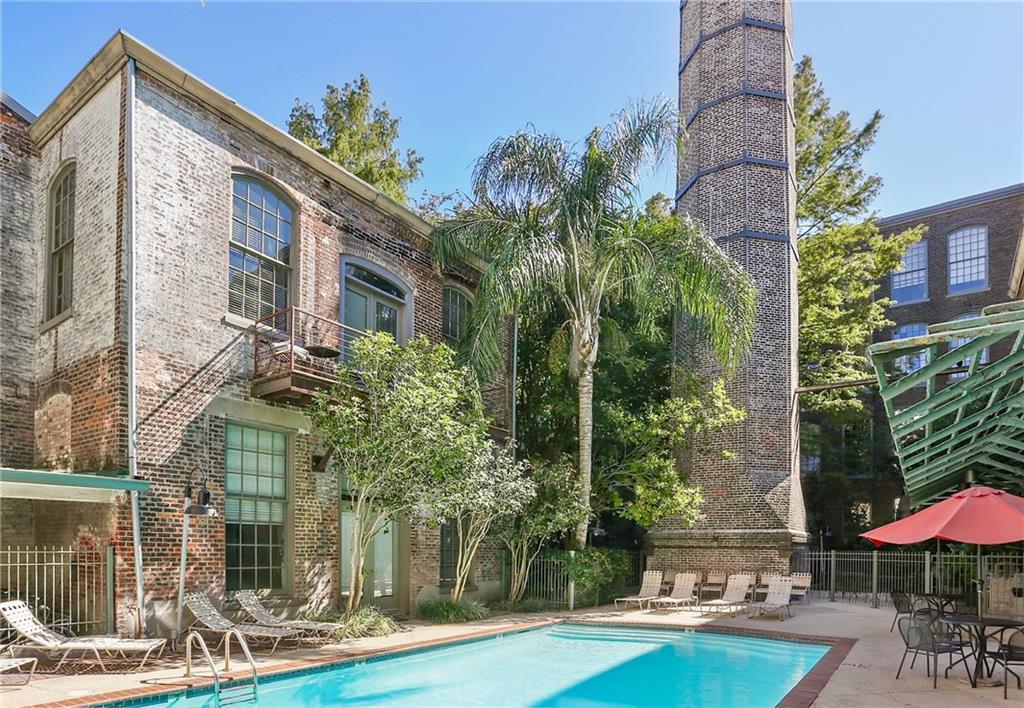 920 POEYFARRE Street 112