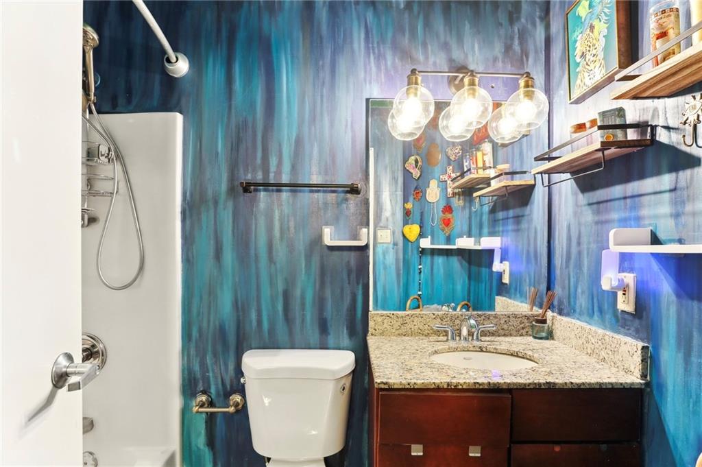 920 POEYFARRE Street 112