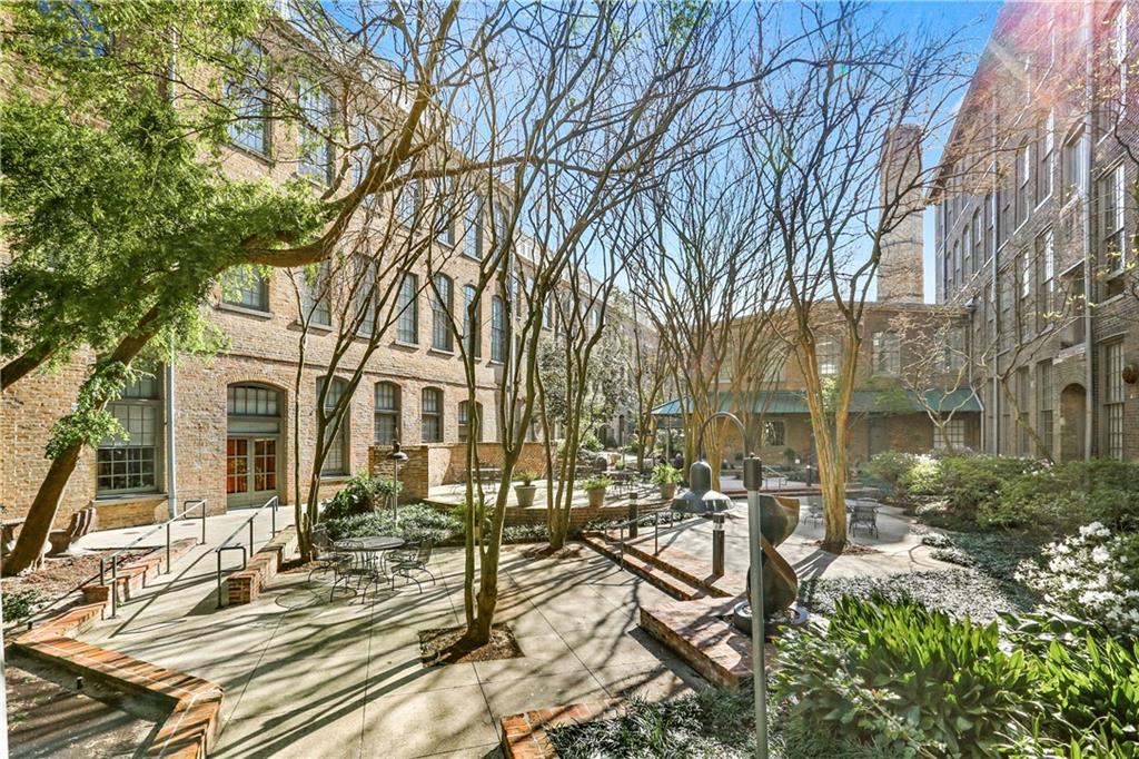 920 POEYFARRE Street 112