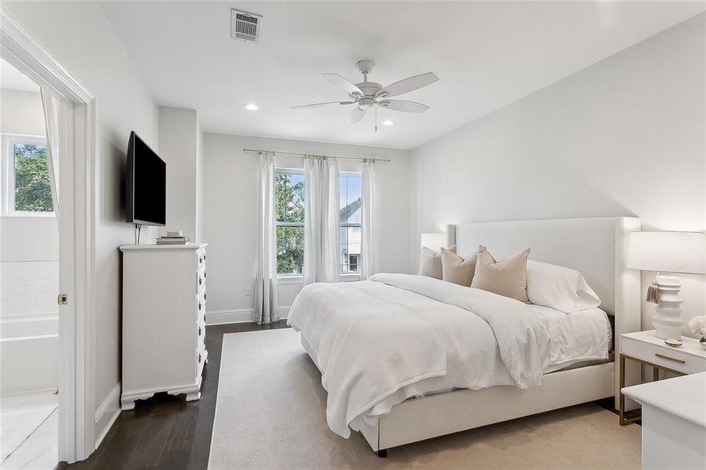 1114 CLAIBORNE Drive