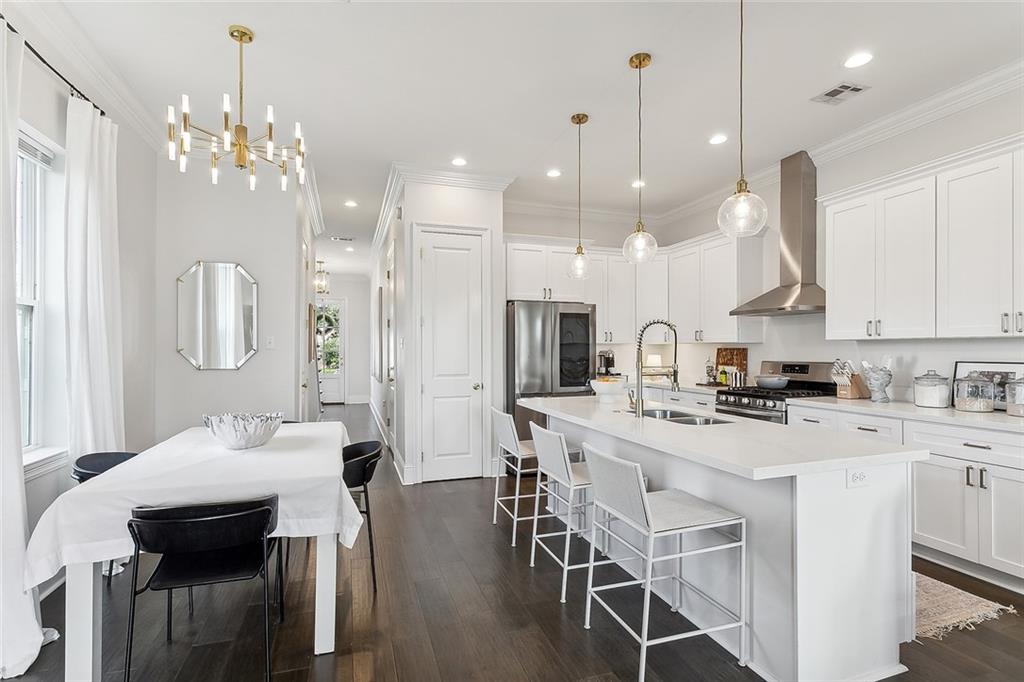 1114 CLAIBORNE Drive