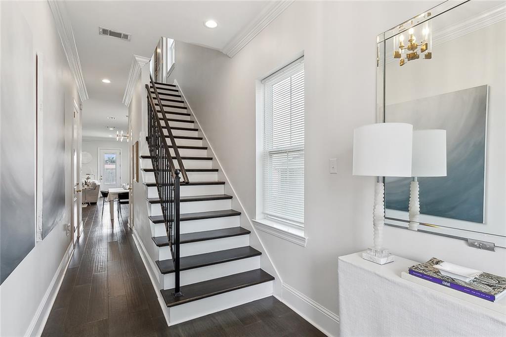 1114 CLAIBORNE Drive