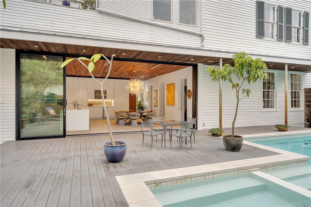 2532 CHESTNUT Street