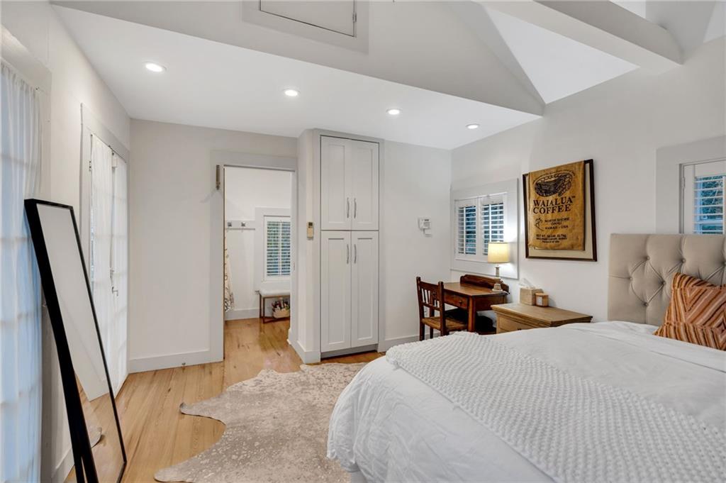 2532 CHESTNUT Street