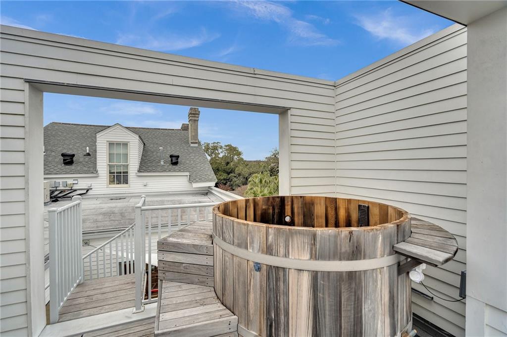 2532 CHESTNUT Street