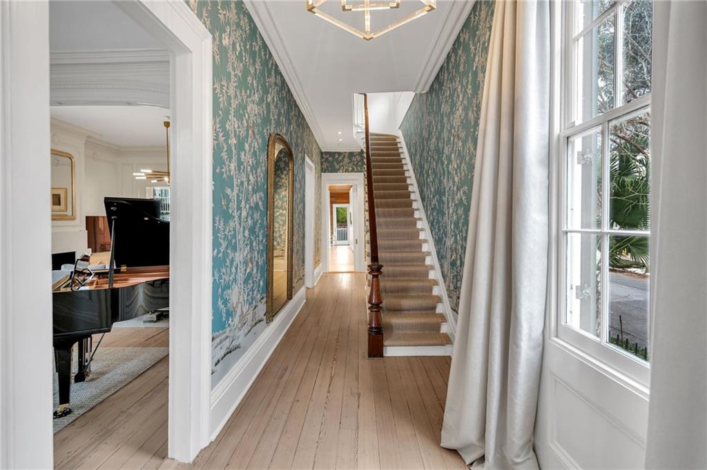 2532 CHESTNUT Street