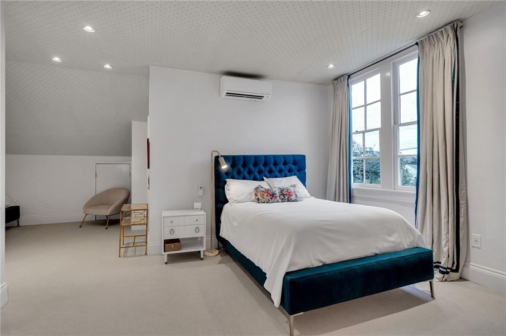 2532 CHESTNUT Street