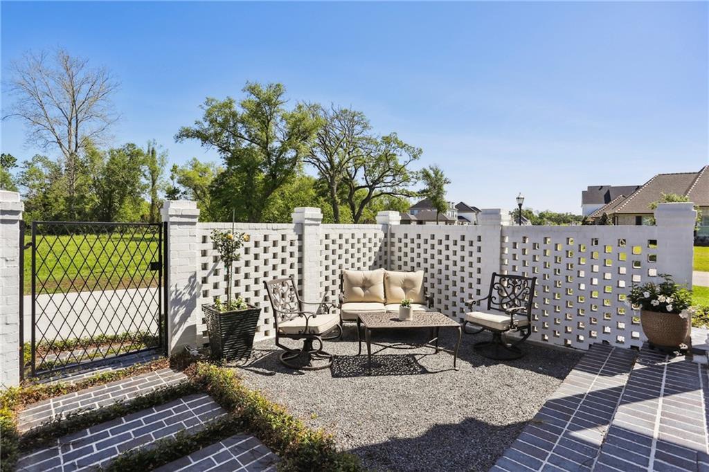 215 CYPRESS CROSSING Drive