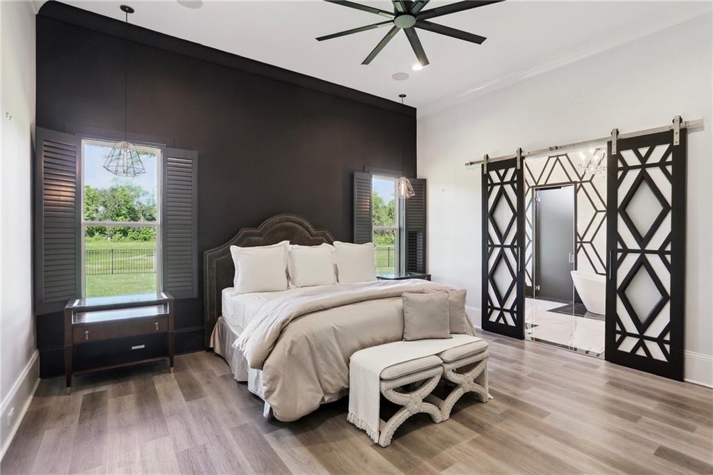 215 CYPRESS CROSSING Drive