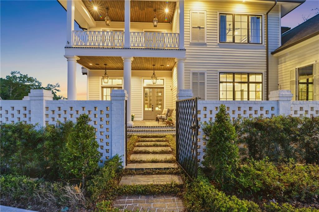 215 CYPRESS CROSSING Drive