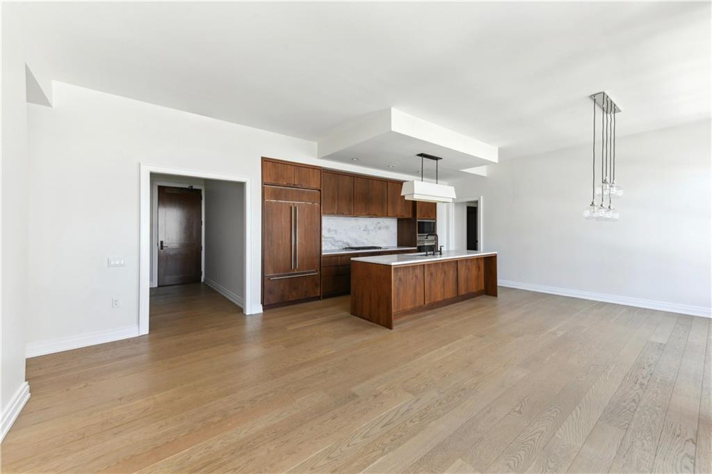 1001 JULIA Street 6D