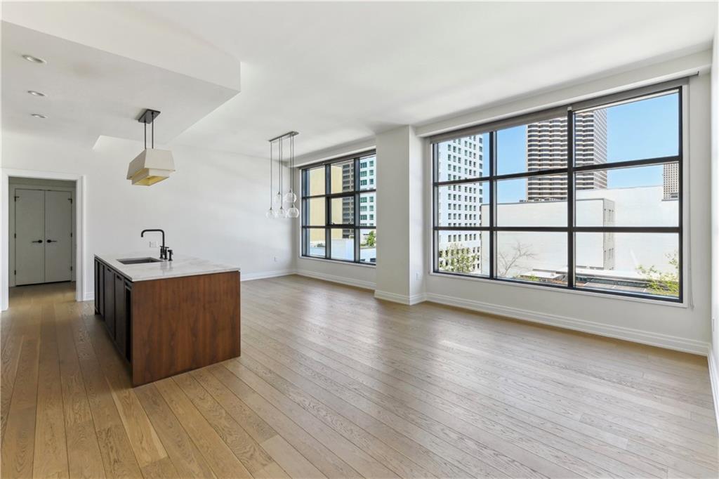 1001 JULIA Street 6D