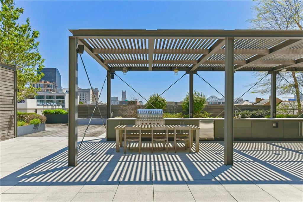 1001 JULIA Street 10B