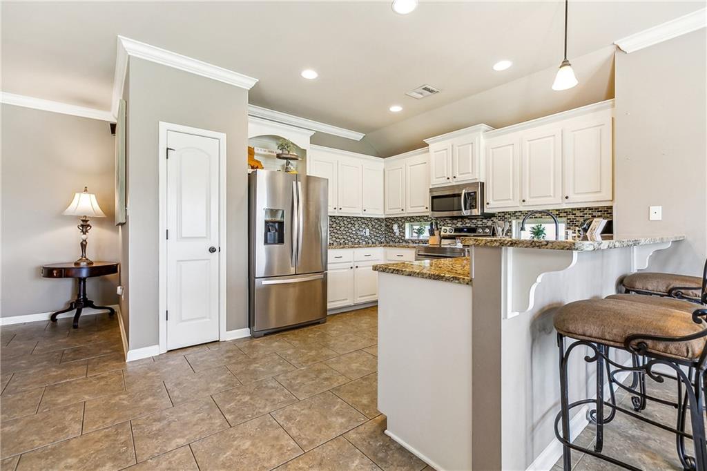 39521 RUE ROYALE None