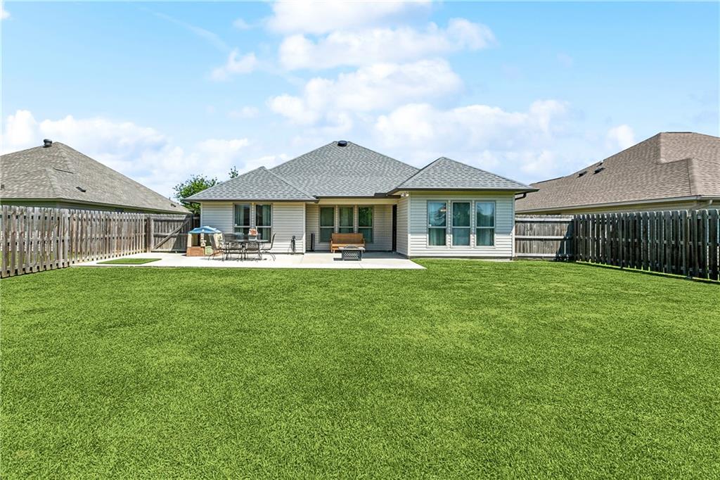 39521 RUE ROYALE None