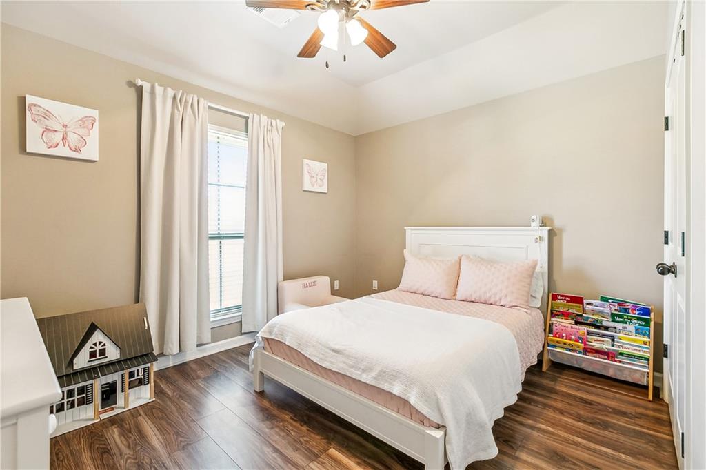 39521 RUE ROYALE None