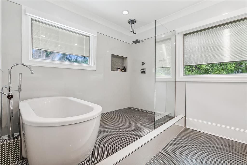 3 FAIRVIEW Court