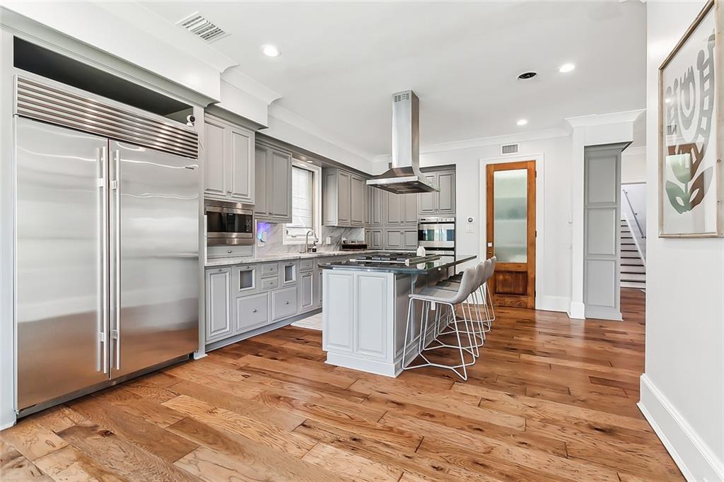 3 FAIRVIEW Court