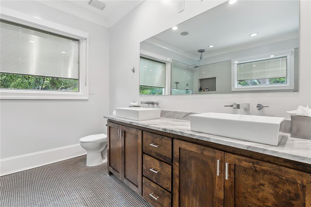 3 FAIRVIEW Court