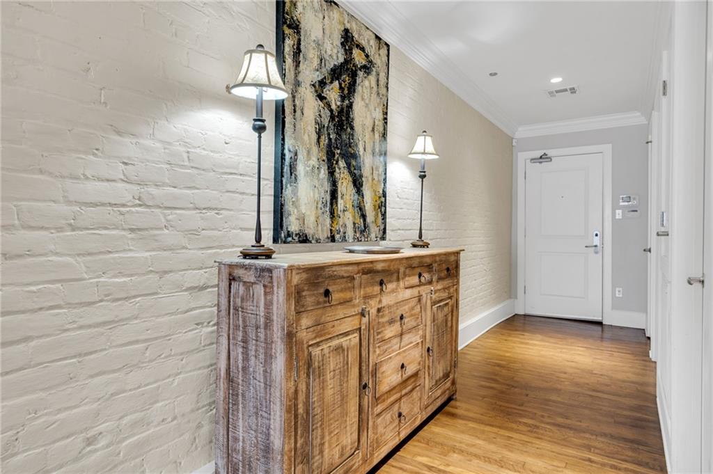 220 DECATUR Street 302