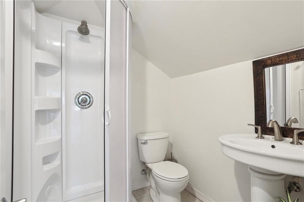 2429 OCTAVIA Street Upper