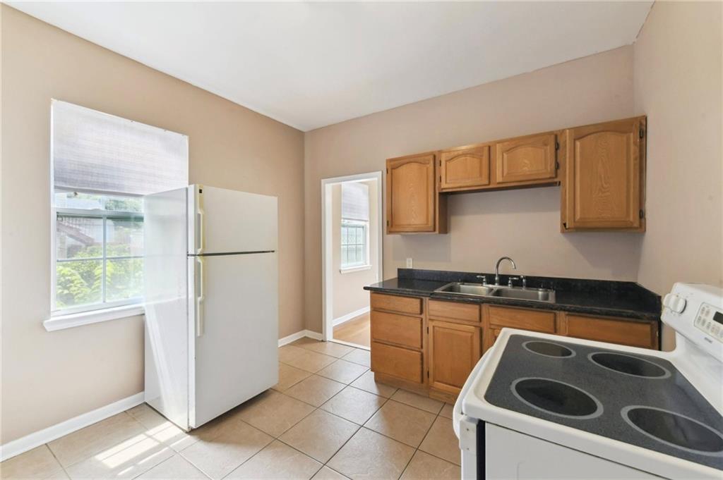 5428 30 DAUPHINE Street