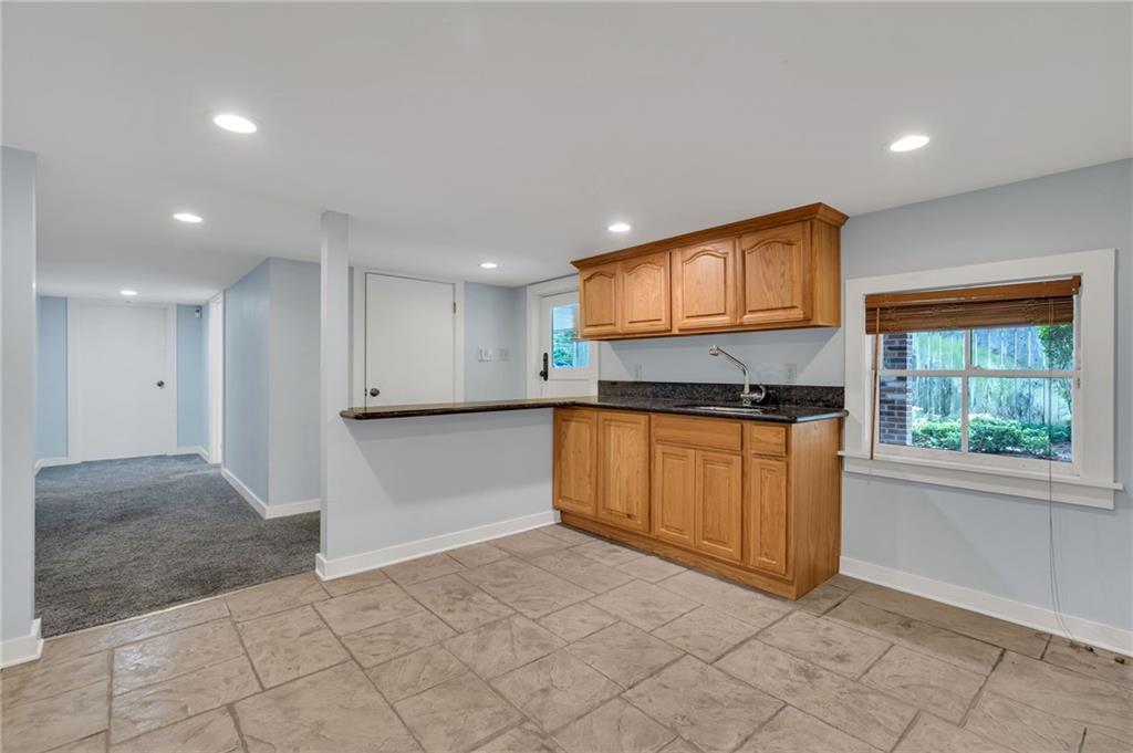324 FAIRWAY Drive