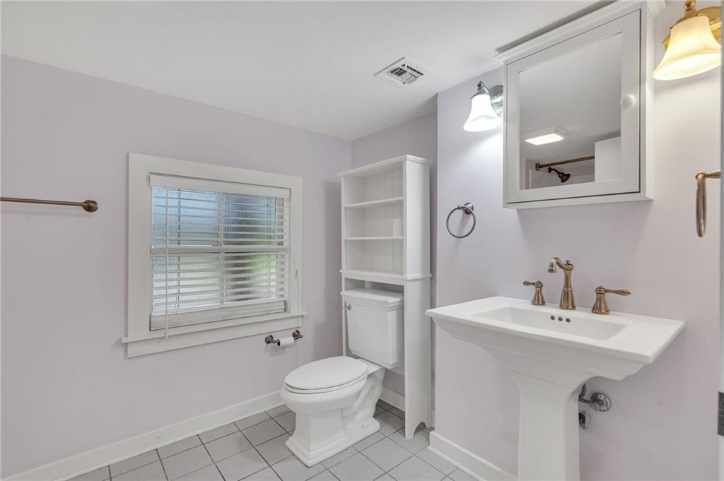324 FAIRWAY Drive