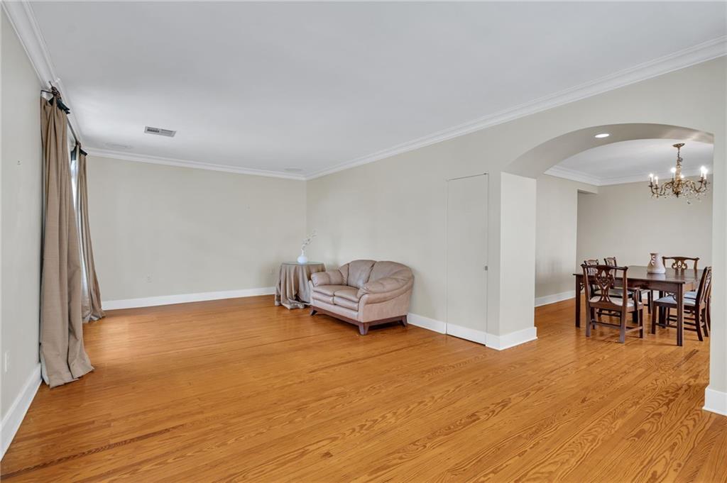 324 FAIRWAY Drive