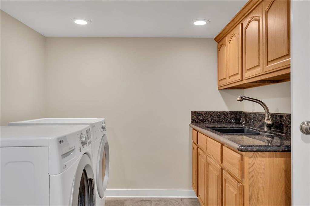 324 FAIRWAY Drive