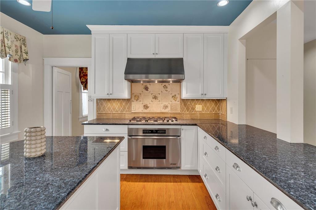 324 FAIRWAY Drive